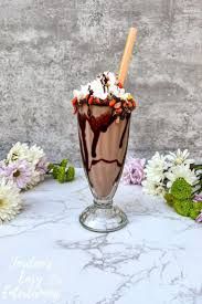 CHOCOLATE MILKSHAKE