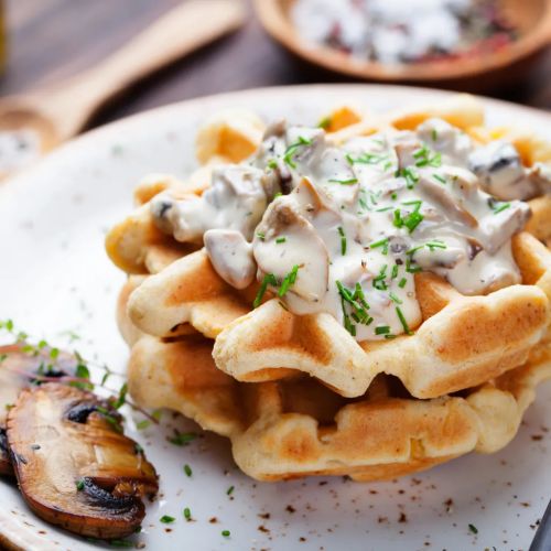 Gaufre au poulet et champignon à la crème