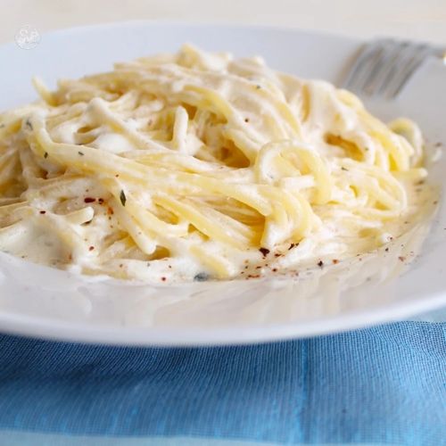 PÂTES À LA CRÈME